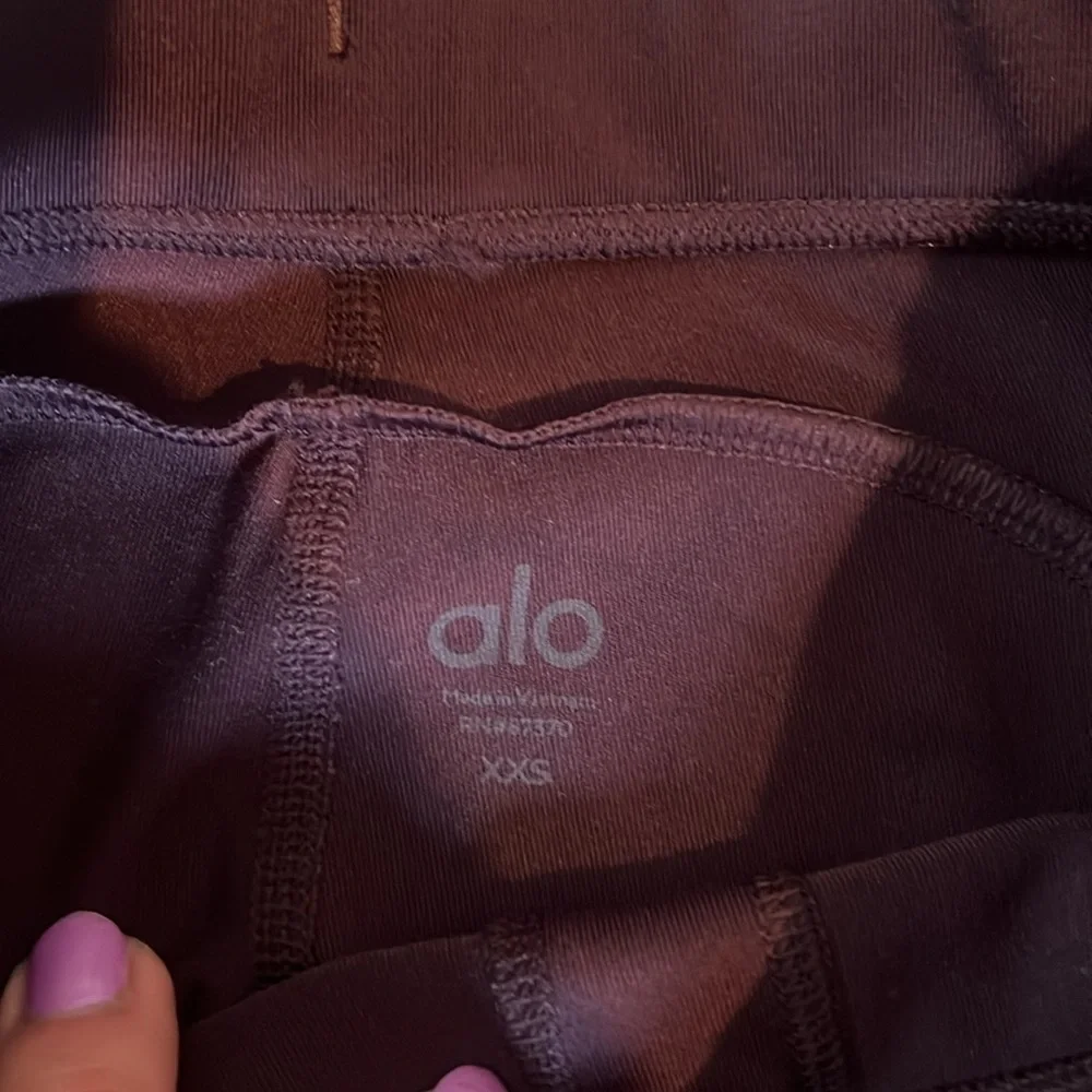 Alo yoga purple checkpoint drawstring legging with tie size XXS